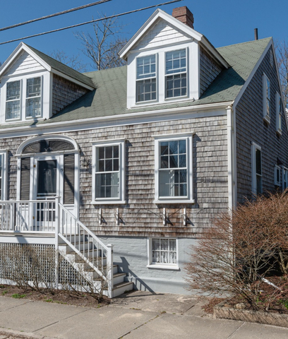 19 West Chester Street - Town, Nantucket MA