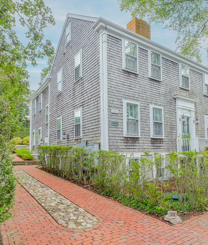 23 West Chester Street - Town, Nantucket MA