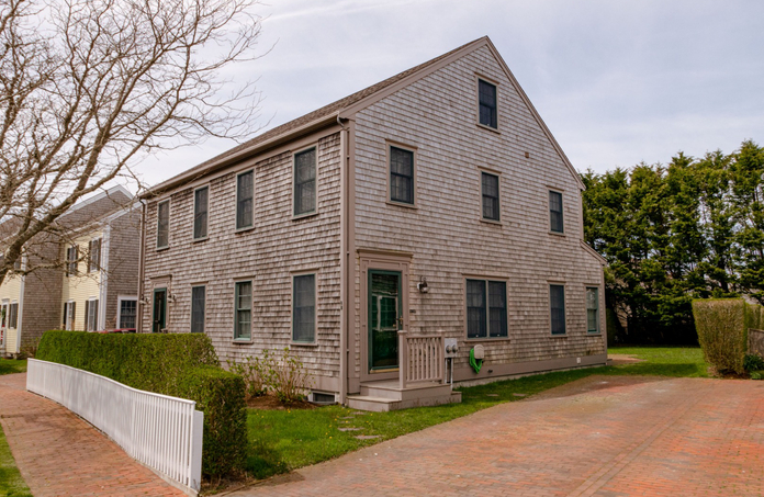 8 Witherspoon Drive - Mid Island, Nantucket MA