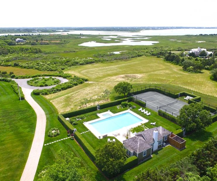 Bob Wright Cuts Price of Nantucket Compound